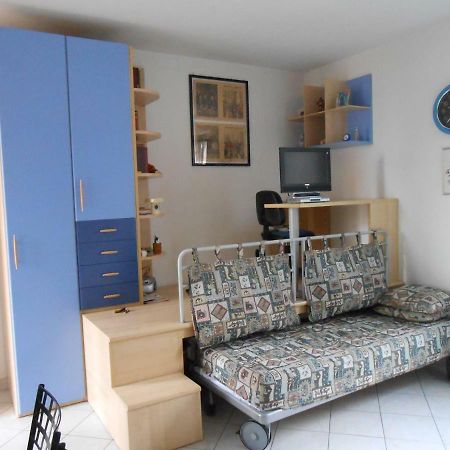 Monolocale A Peschiera Del Garda Vista Lago Apartment Exterior foto