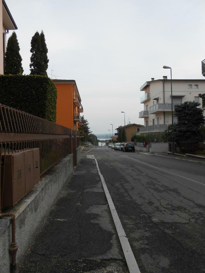 Monolocale A Peschiera Del Garda Vista Lago Apartment Exterior foto