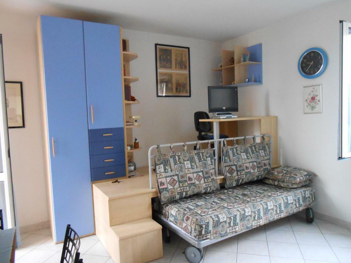 Monolocale A Peschiera Del Garda Vista Lago Apartment Exterior foto