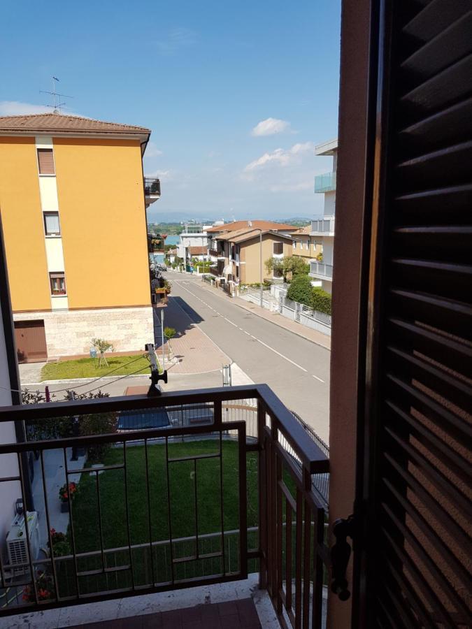 Monolocale A Peschiera Del Garda Vista Lago Apartment Exterior foto